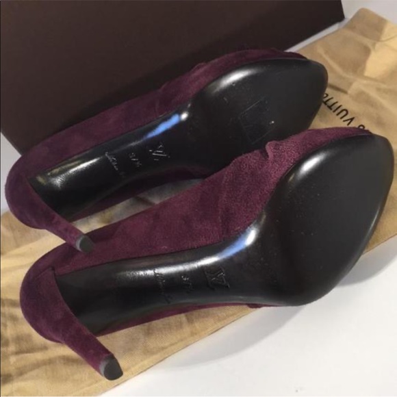 Authentic Guaranteed Louis Vuitton Swede Pumps - Picture 8 of 11